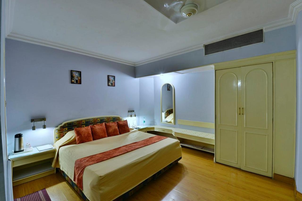 Hotel Surendra Vilas Bhopal Ngoại thất bức ảnh