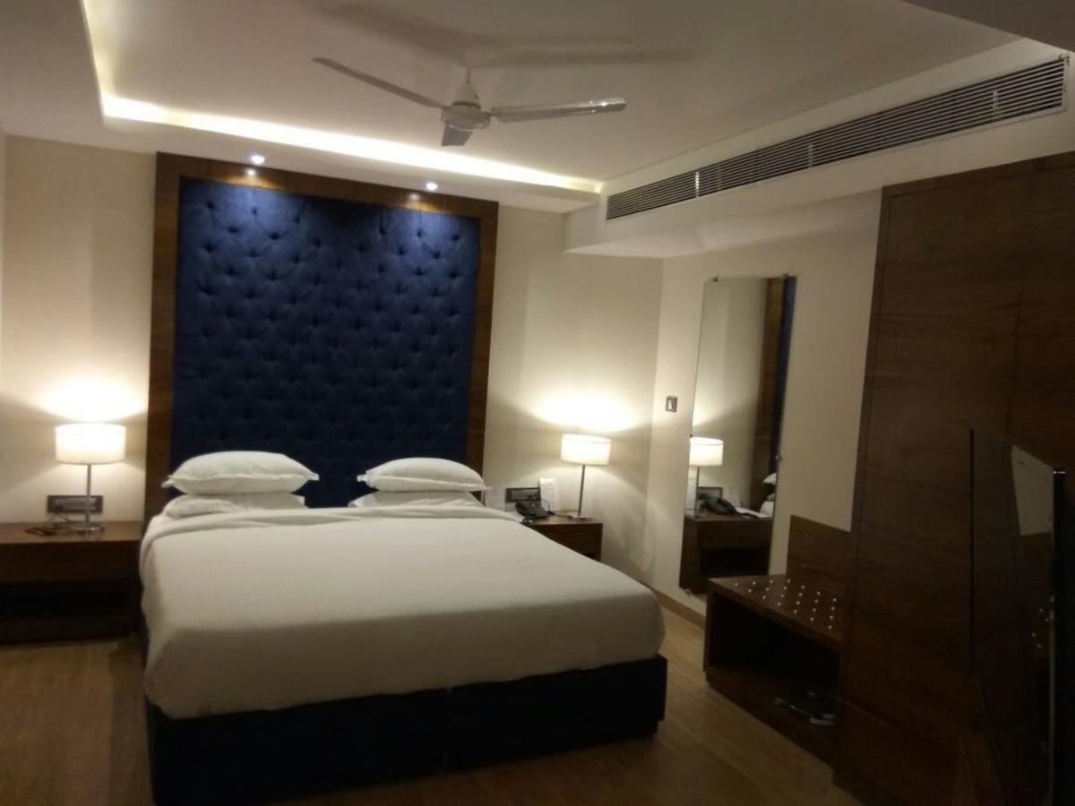Hotel Surendra Vilas Bhopal Ngoại thất bức ảnh
