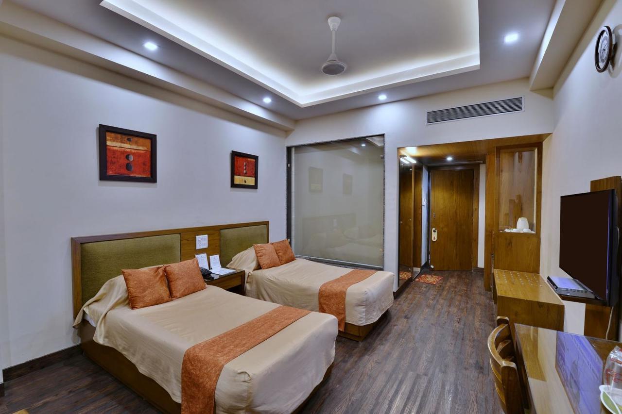 Hotel Surendra Vilas Bhopal Ngoại thất bức ảnh